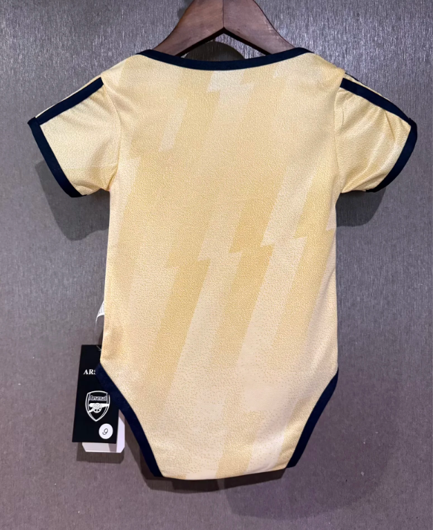 Body Arsenal 26/27 3º equipacion (6 - 12 meses y 1-2 años)