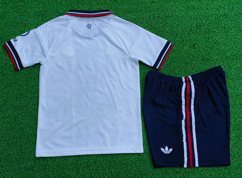 Equipacion Bayern de Múnich 26/27 Visitante