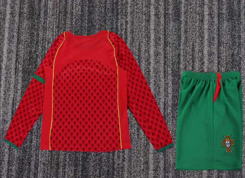 Equipacion Portugal de manga larga Portugal 2004 (solo talla niños)
