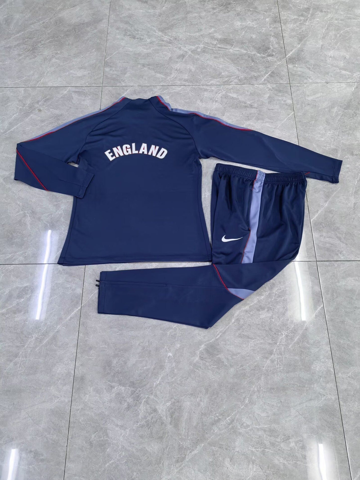 Chandal de entrenamiento azul oscuro Inglaterra 2026 (solo tallas S-XXL)
