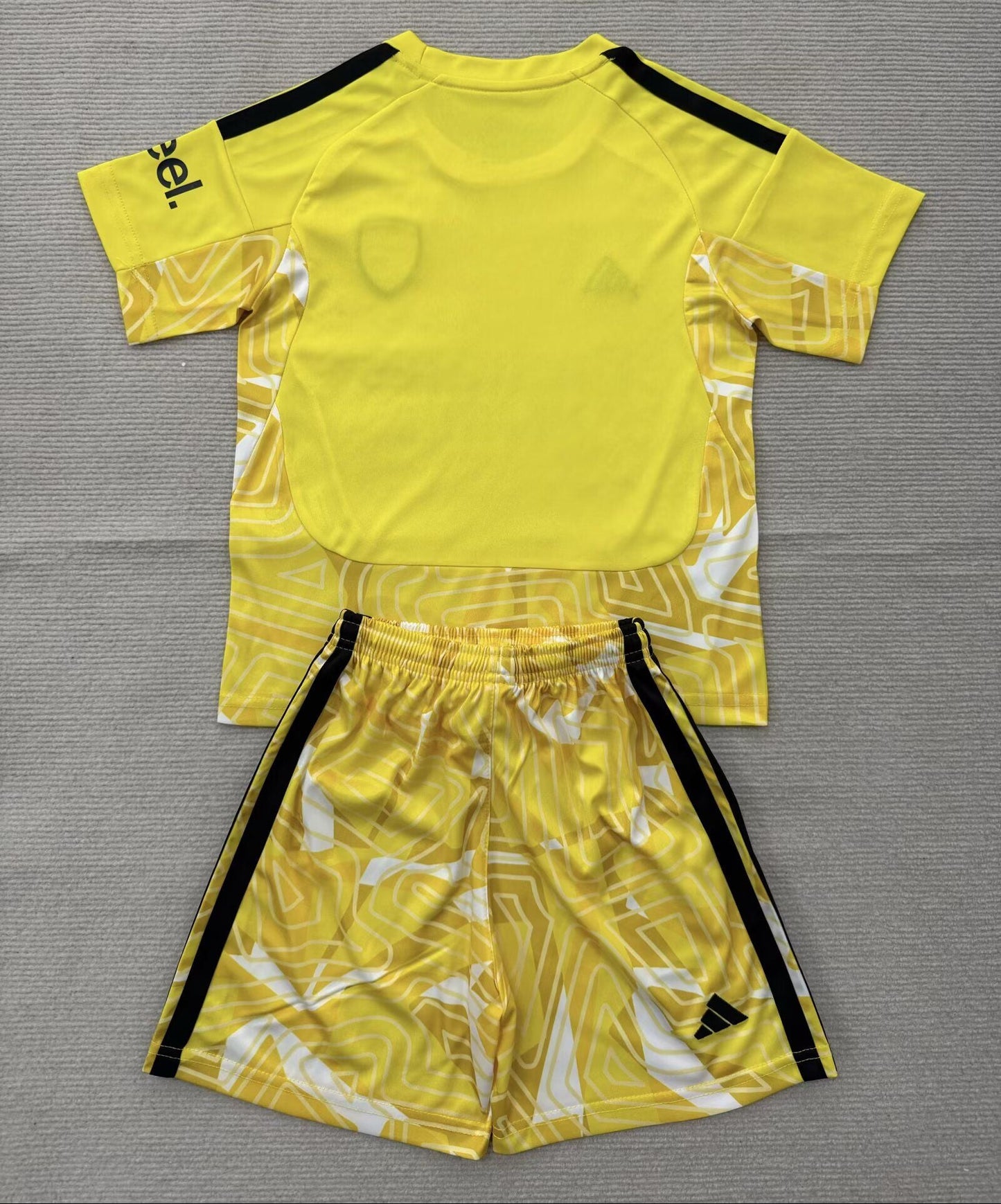 Equipacion de portero Arsenal 26//27 amarilla