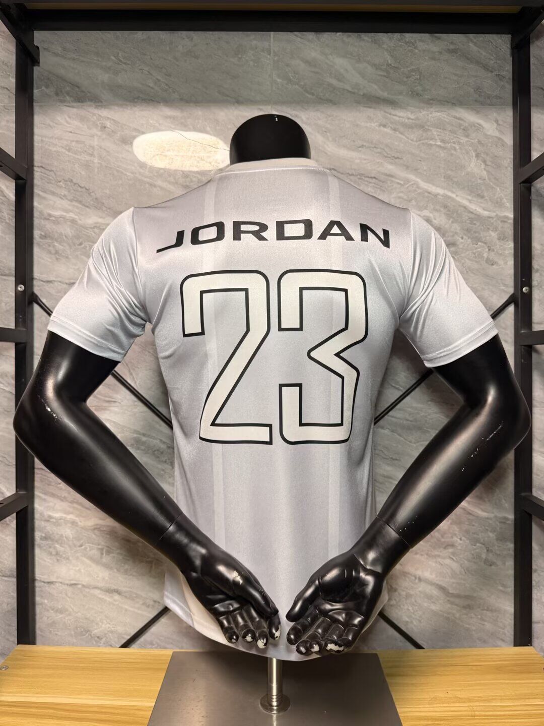 Camiseta Paris PSG 26-27 Jordan plateada versión jugador (tallas S-XXL)