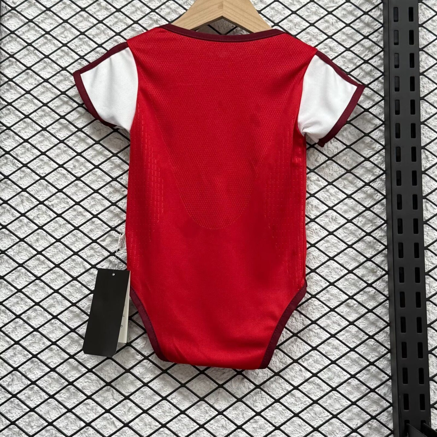 Body Arsenal 26/27 local (6 - 12 meses y 1-2 años)