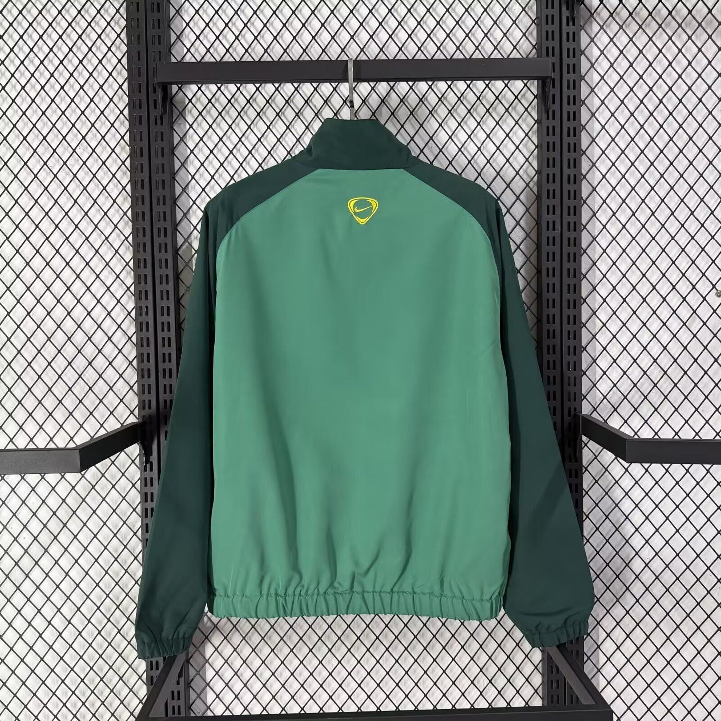 Chaqueta cortavientos verde Brasil con amarillo (tallas S-XXL)