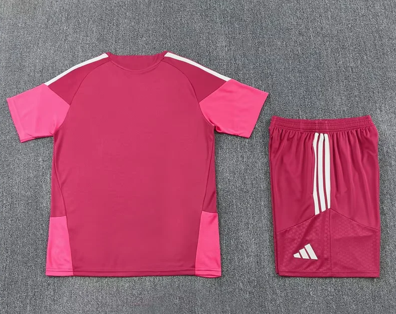 Equipacion de entrenamiento Real Madrid 26-27 rosa (tallas S-XXL)