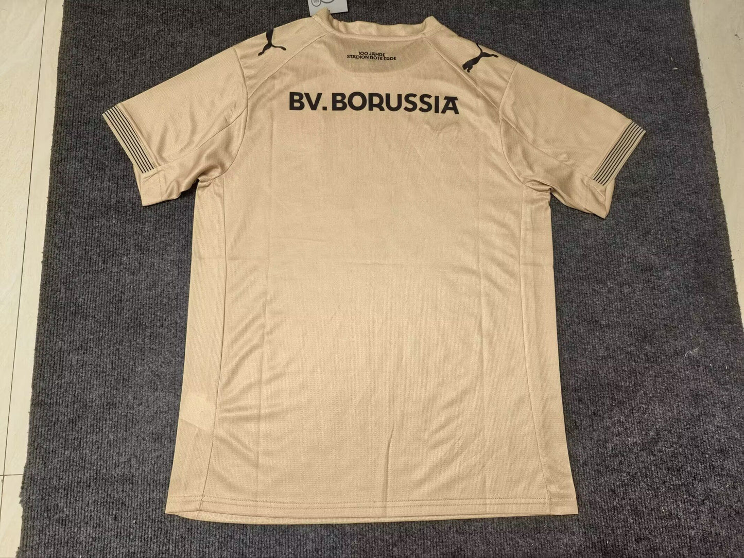 Camiseta Borussia Dortmund Red Earth versión (solo tallas S-4XL)