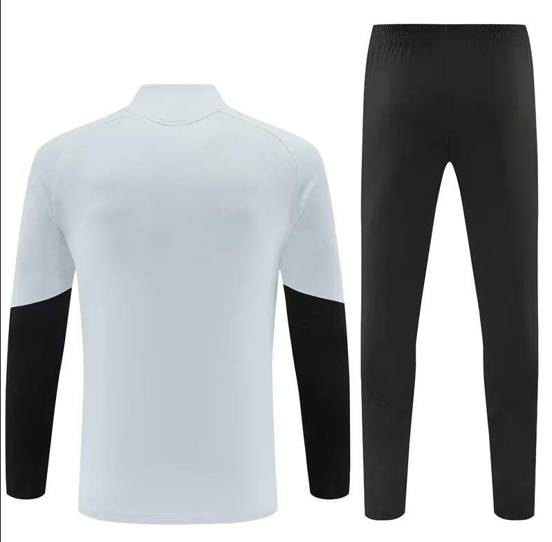 Chandal de entrenamiento Liverpool blanco 26/27 (tallas adultos y niños)