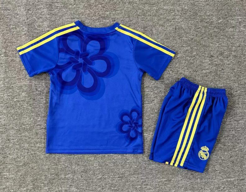 Equipacion Real Madrid Año Nuevo Chino 2026 (Solo talla niños)