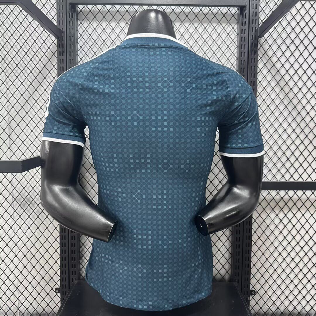 Camiseta Real Madrid 26/27 verde oscuro version jugador (tallas S-XXL)