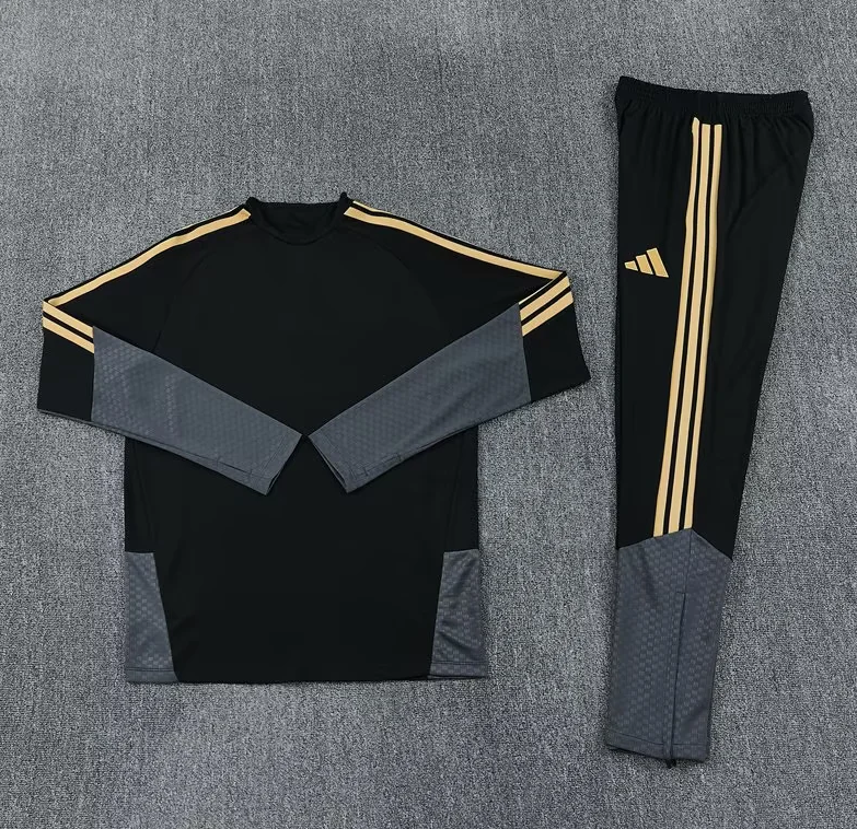 Chandal de entrenamiento Juventus 26/27 negro (tallas adutos y niños)