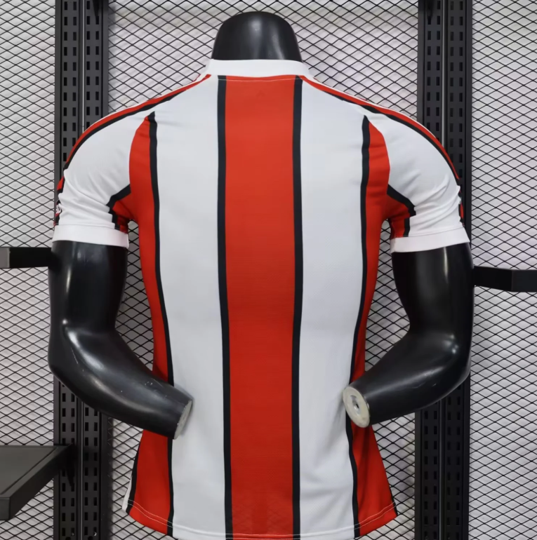 Camiseta River Plate 26/27 versión jugador local (S-3XL)