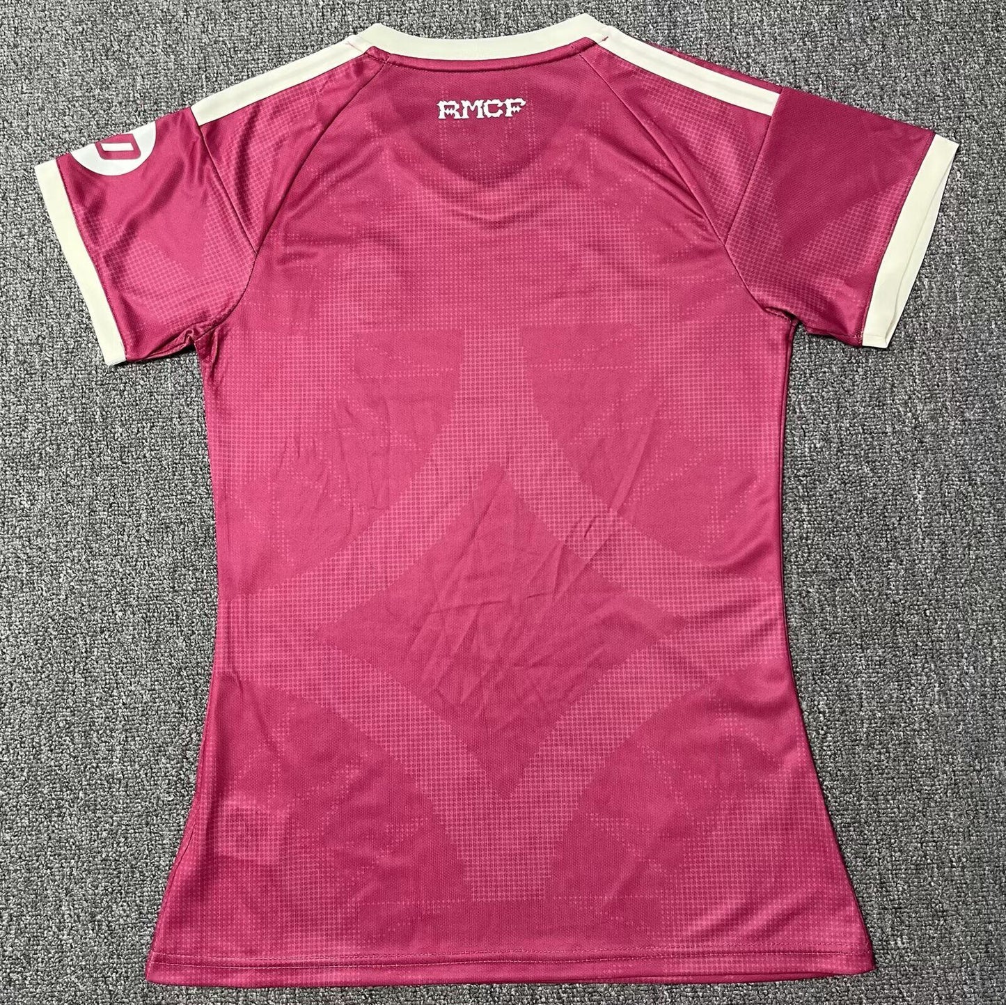 Camiseta Real Madrid 26/27 version mujer tercera equipación (tallas S-2XL)