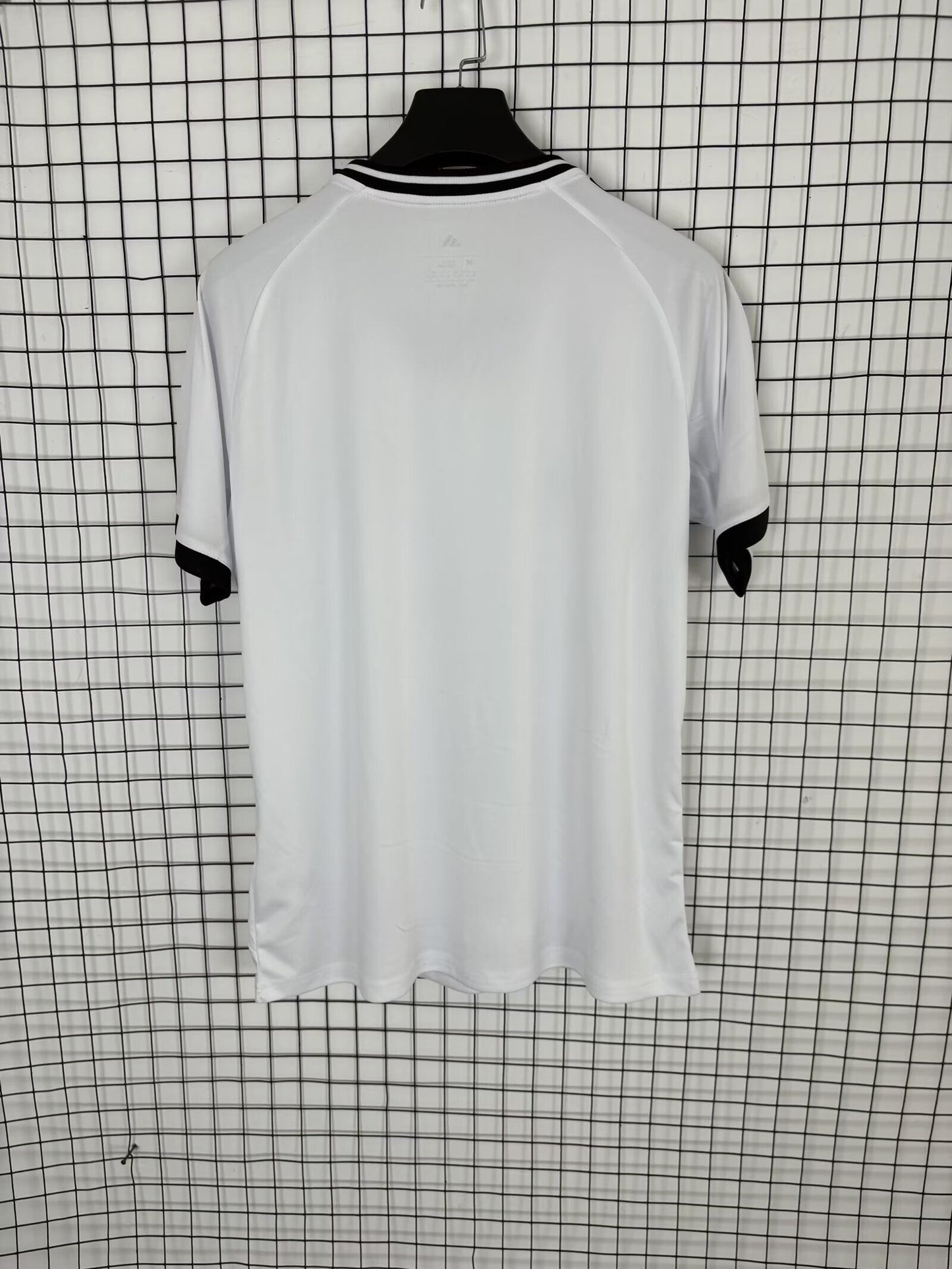 Camiseta Real Madrid 26/27 version Chanel (tallas S-XXL)