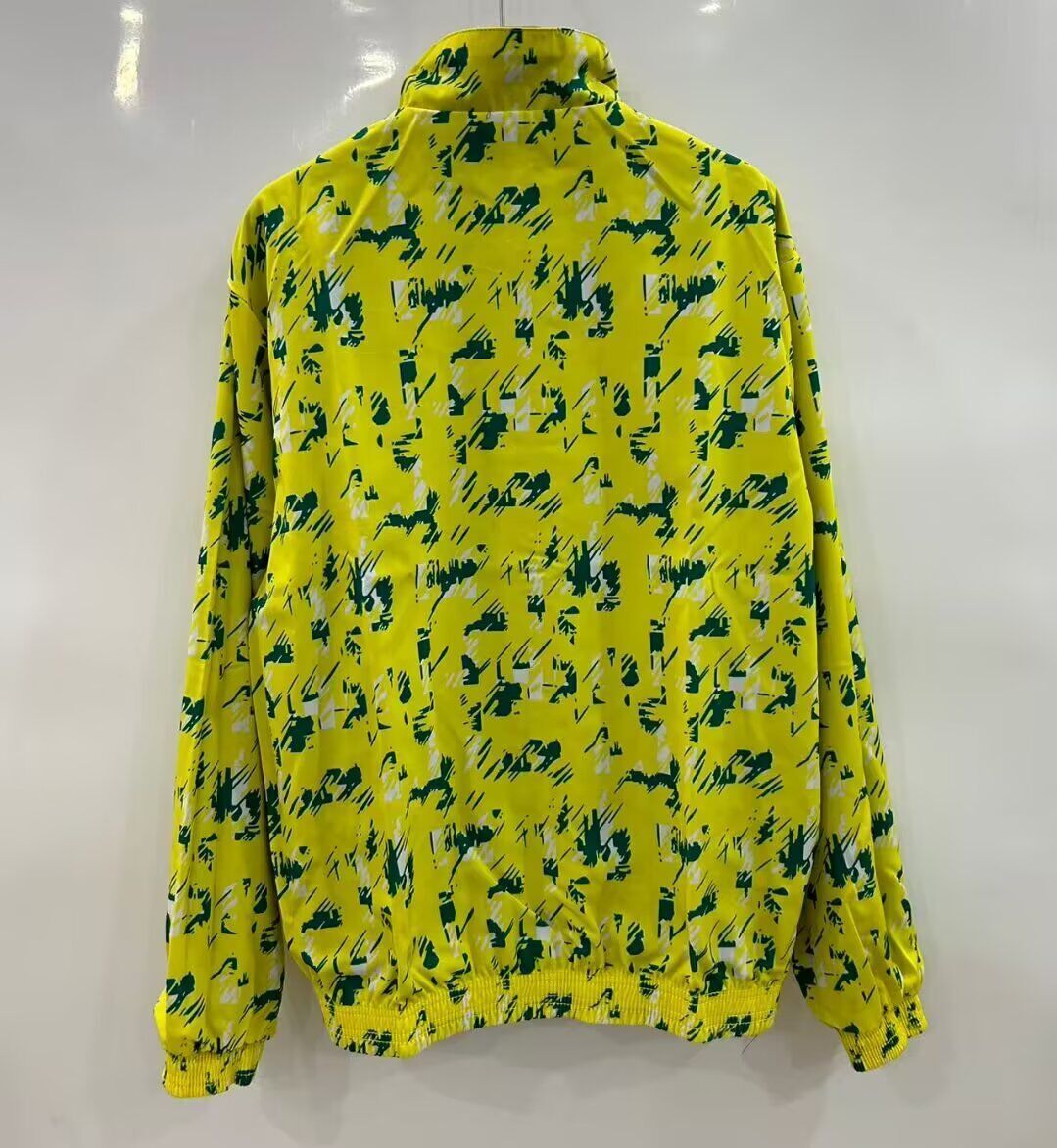 Chaqueta cortavientos reversible Betis (Solo tallas S-2XL)