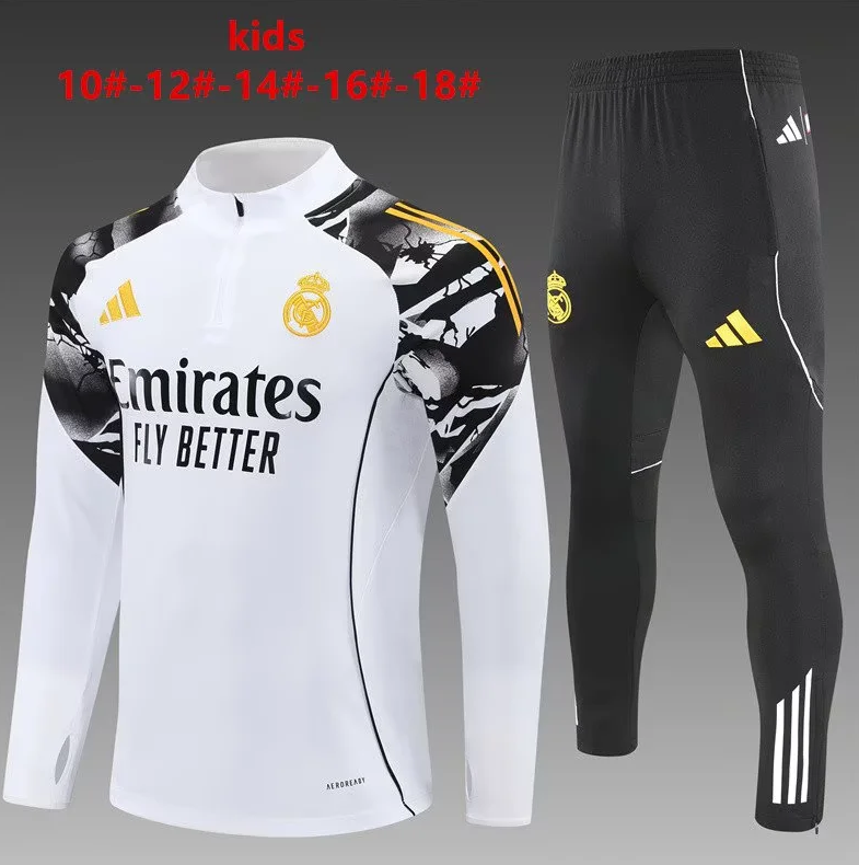 Chandal Real Madrid especial Marvel (talla adulto y niño)
