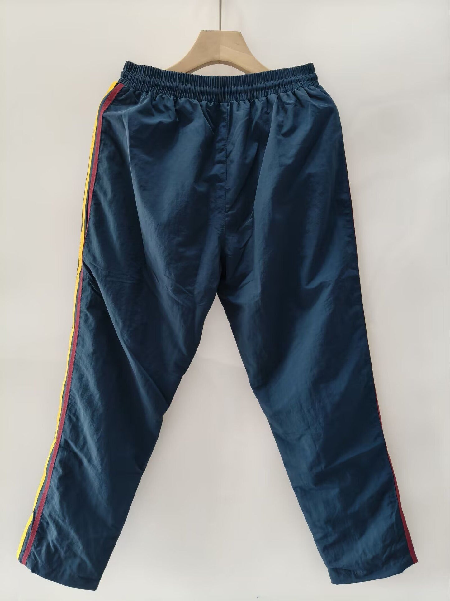 Chandal cortavientos España 2026 (solo tallas S-XXL)