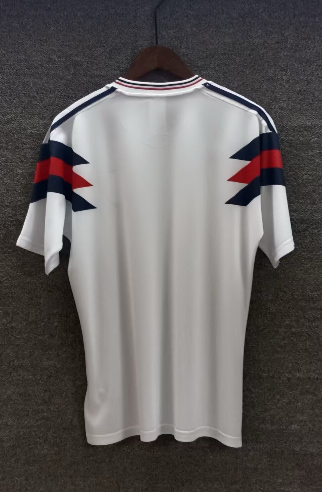 Camiseta Inglaterra Adidas 90 remake modelo (tallas S-XXL)