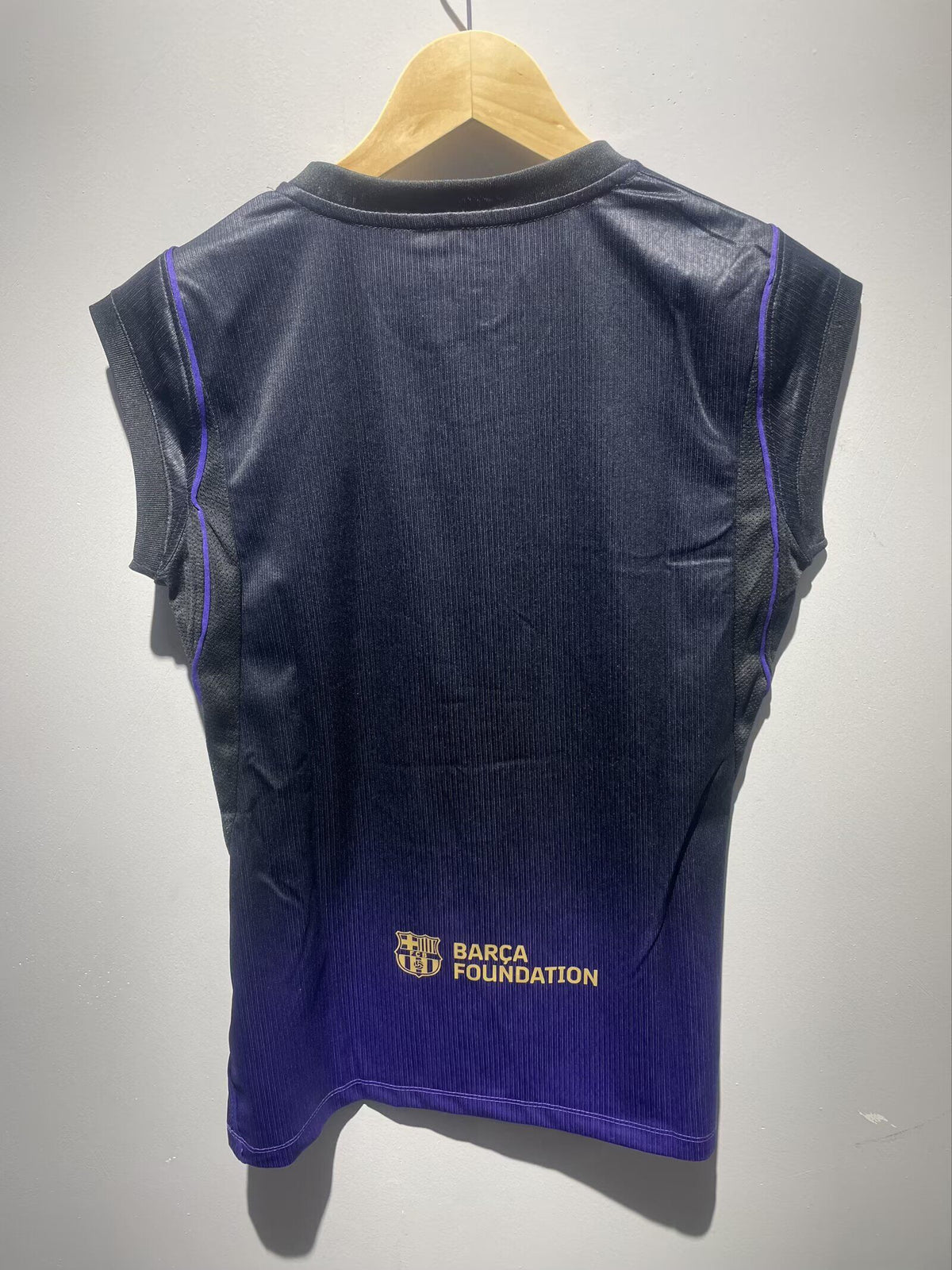 Camiseta de niña sin mangas Barcelona 26-27 Local (tallas S-XXL)