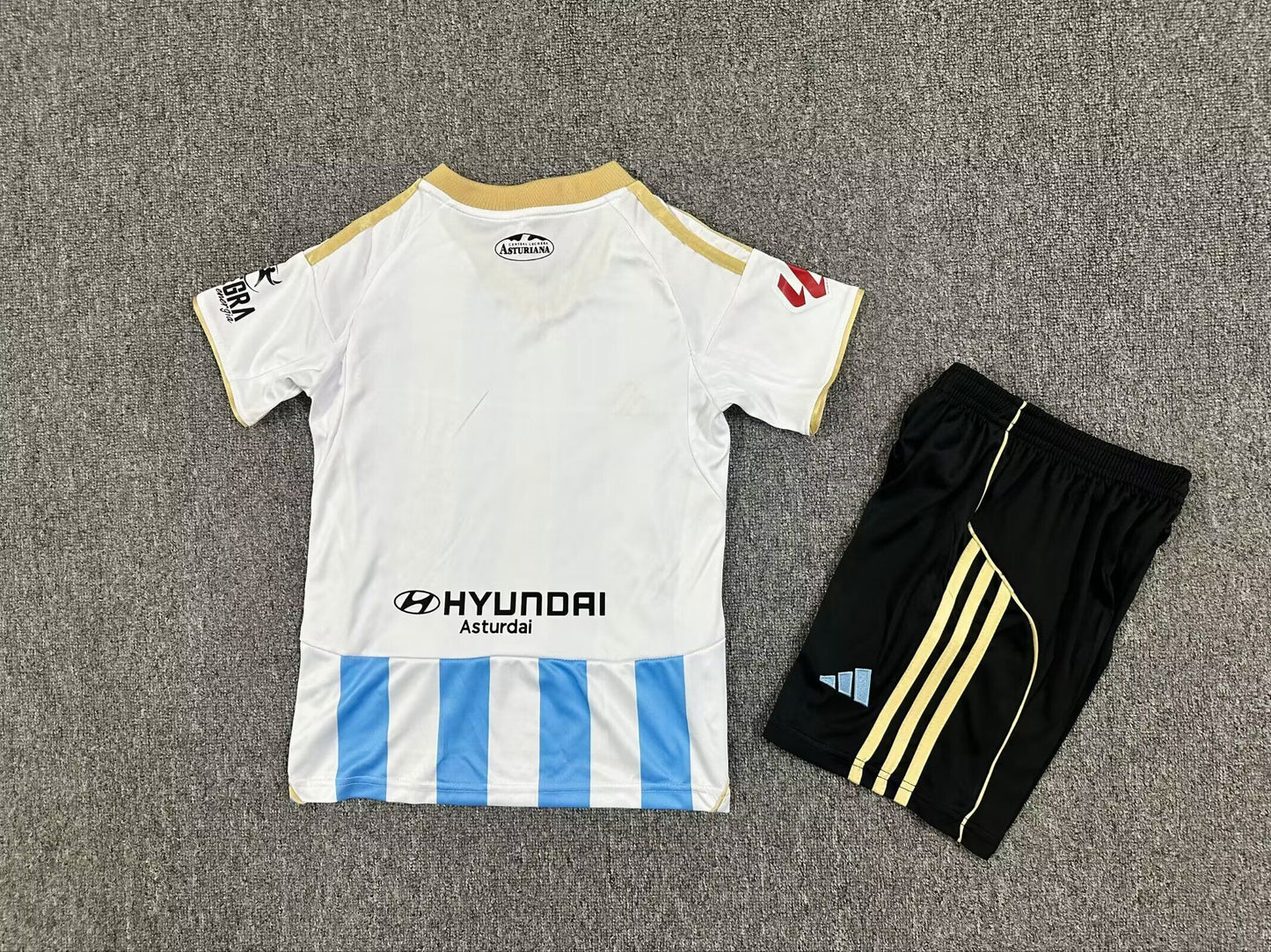 Tercera equipacion Oviedo 25/26 (solo talla niños)