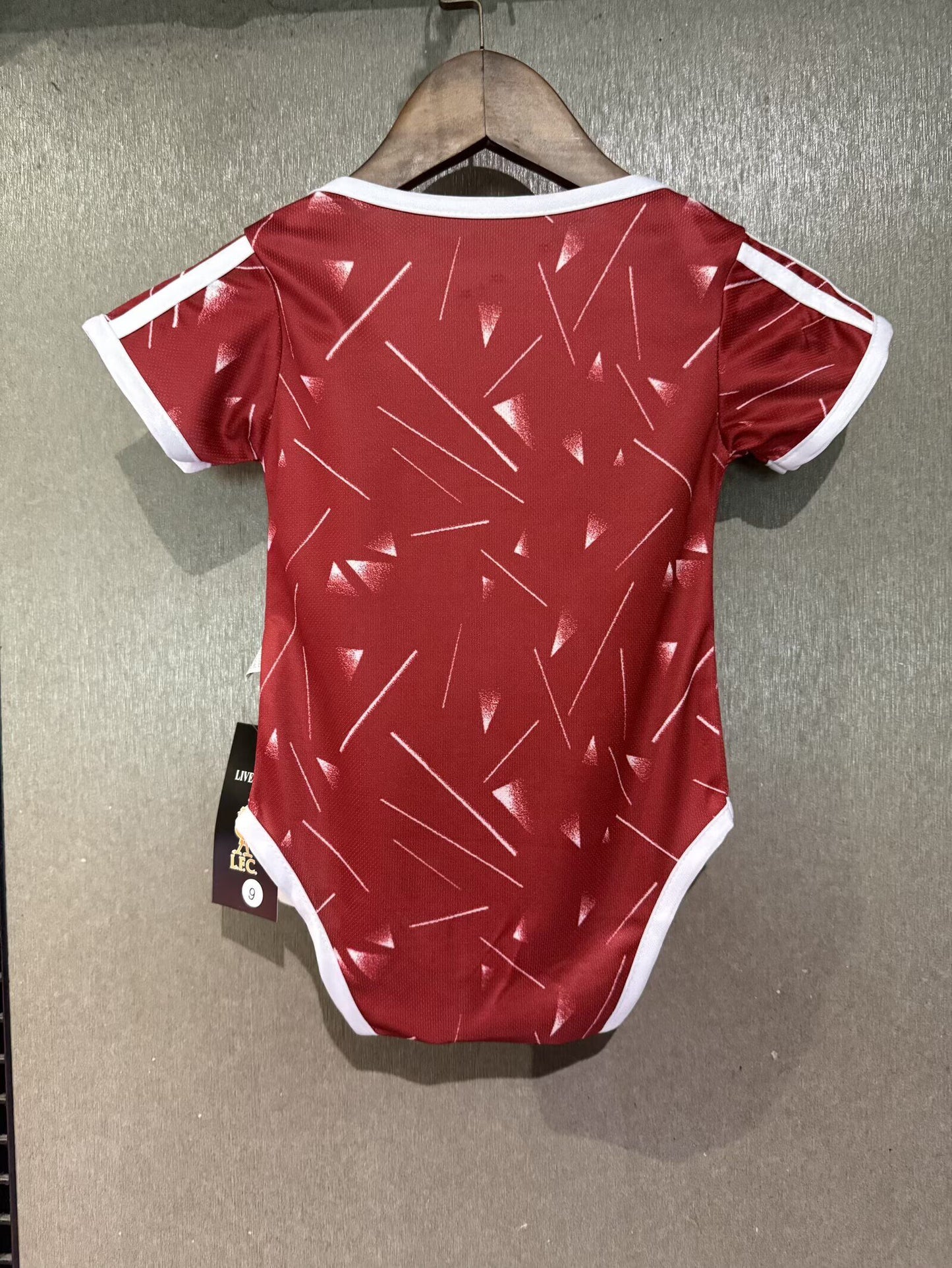 Body Liverpool 26/27 local (6 - 12 meses y 1-2 años)