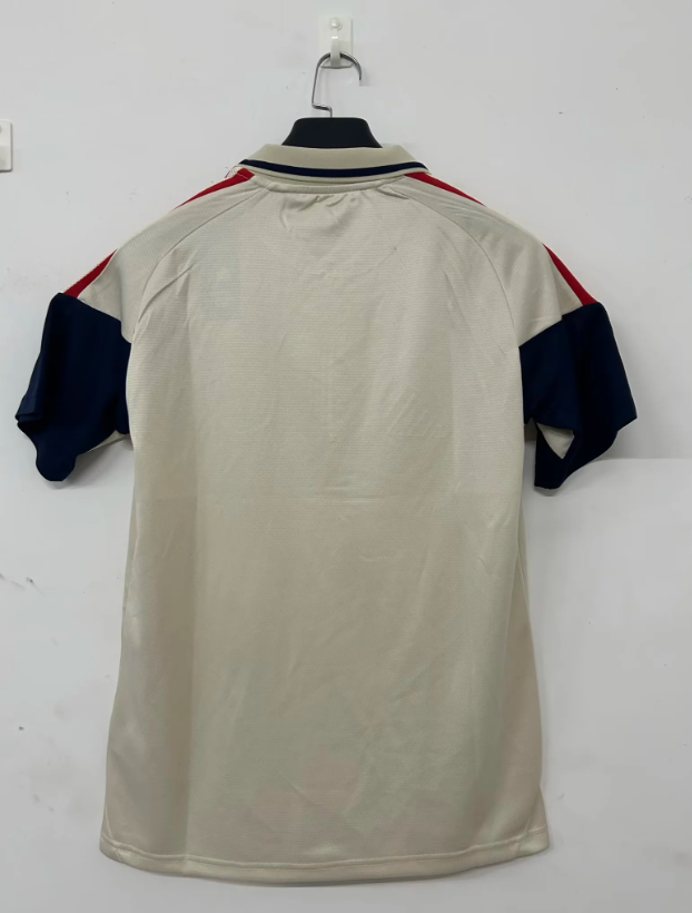 Polo gris del Bayern Munich 26/27 (tallas S-3XL)