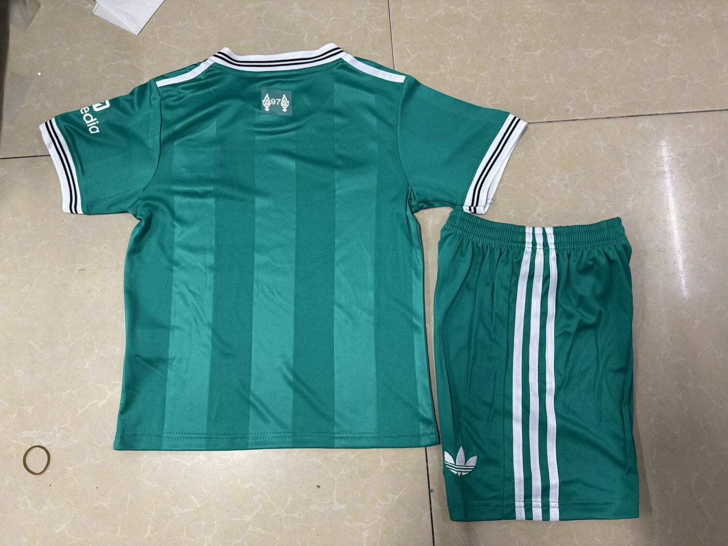 Equipacion Liverpool 25/26 tercera equipacion
