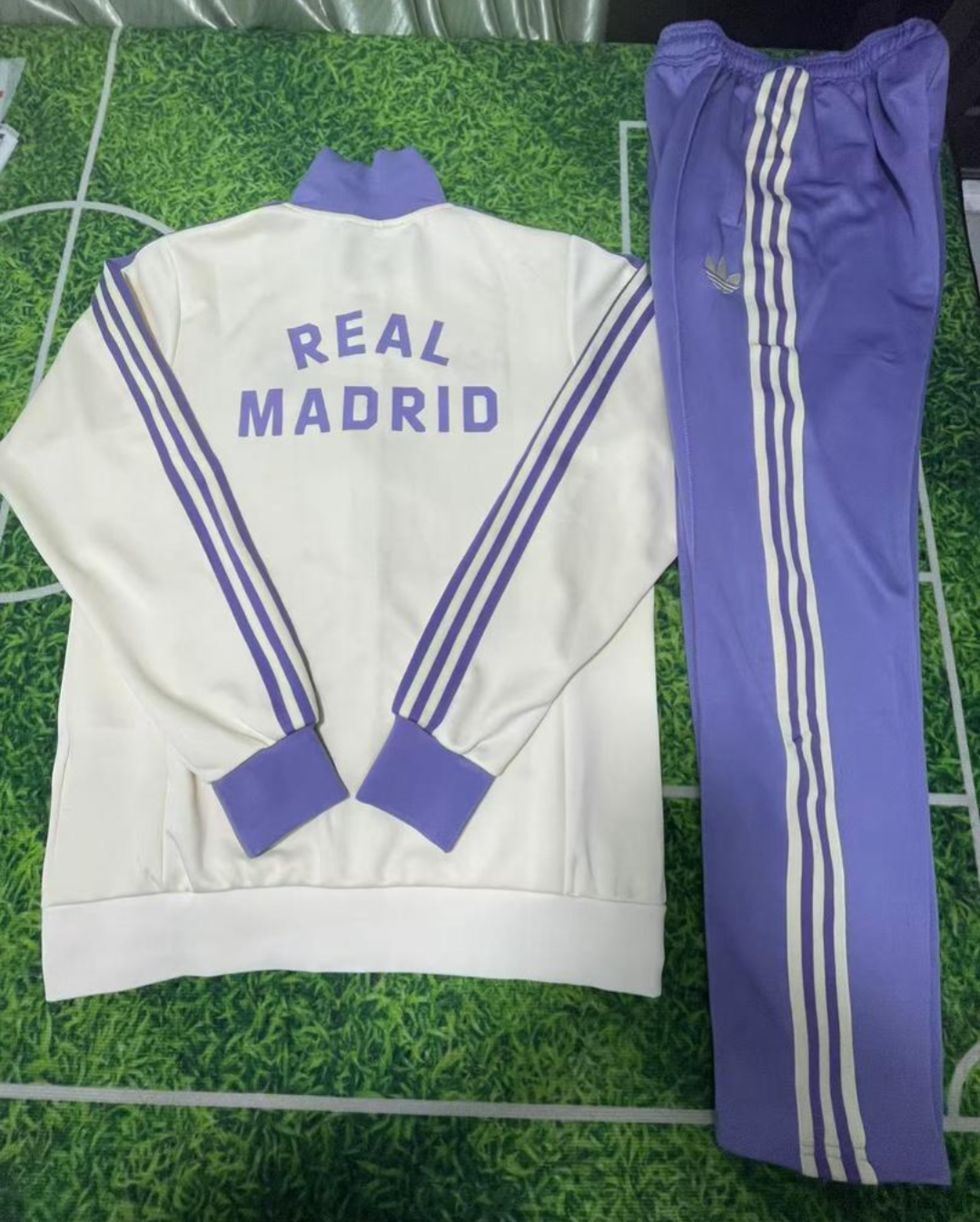 Chandal Real Madrid 24/25 Morado (Tallas S-2XL)