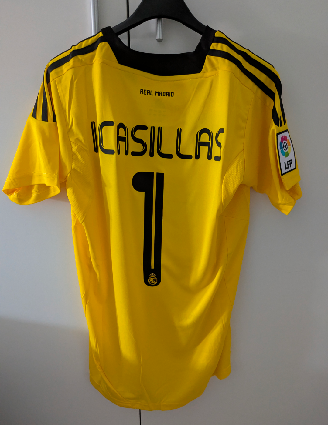 Camiseta Portero Real Madrid 2011/12 (tallas S-2XL)