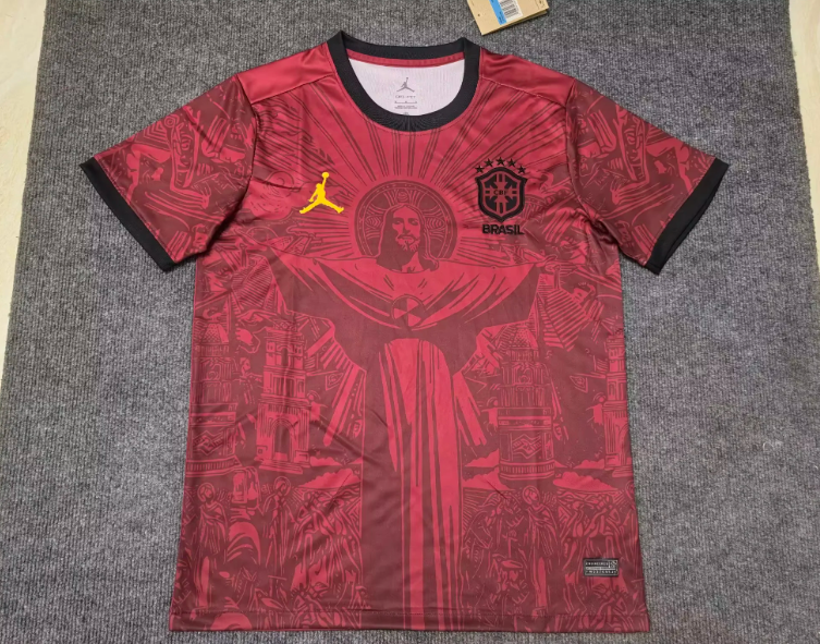 Camiseta Brasil 26 version jesus roja (solo tallas S-XXL)