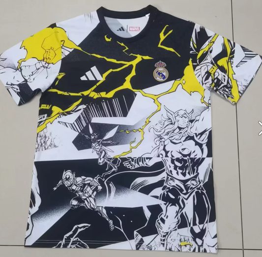 Camiseta Real Madrid especial Marvel