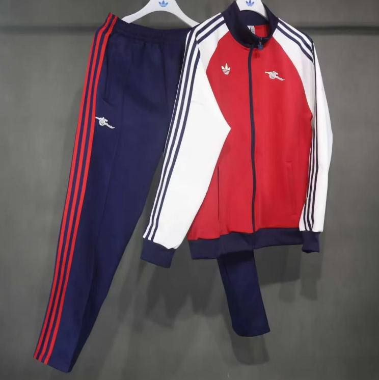 Chandal Arsenal 26/27 rojo con blanco (tallas S-XXL)
