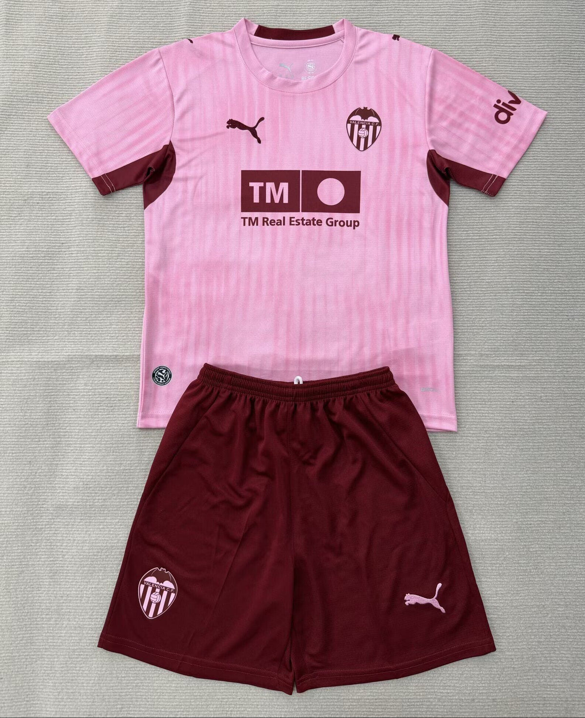 Equipacion Valencia 26/27 Visitante