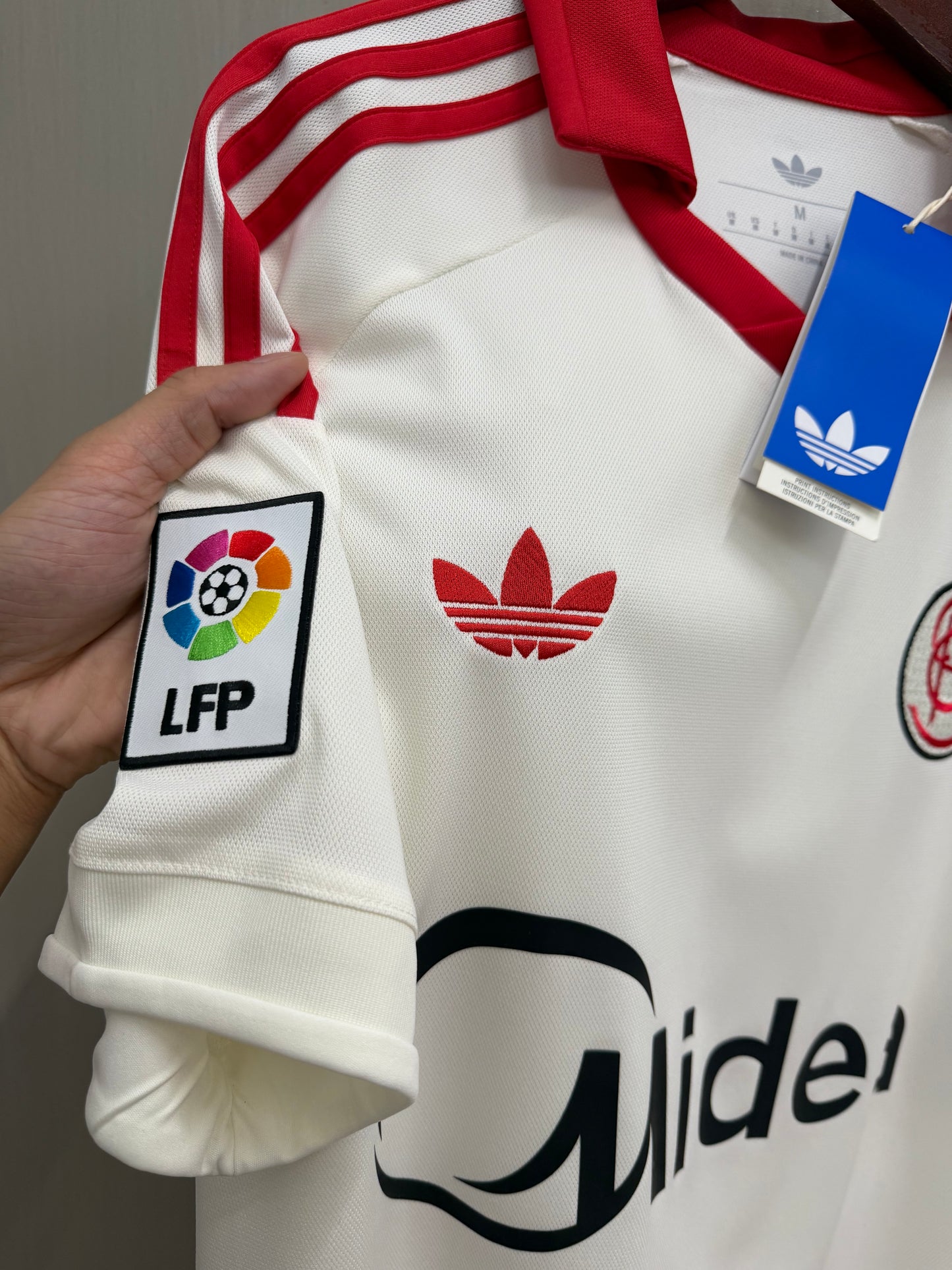 Camiseta Sevilla 25/26 modelo retro (tallas S-4XL) jornada 31
