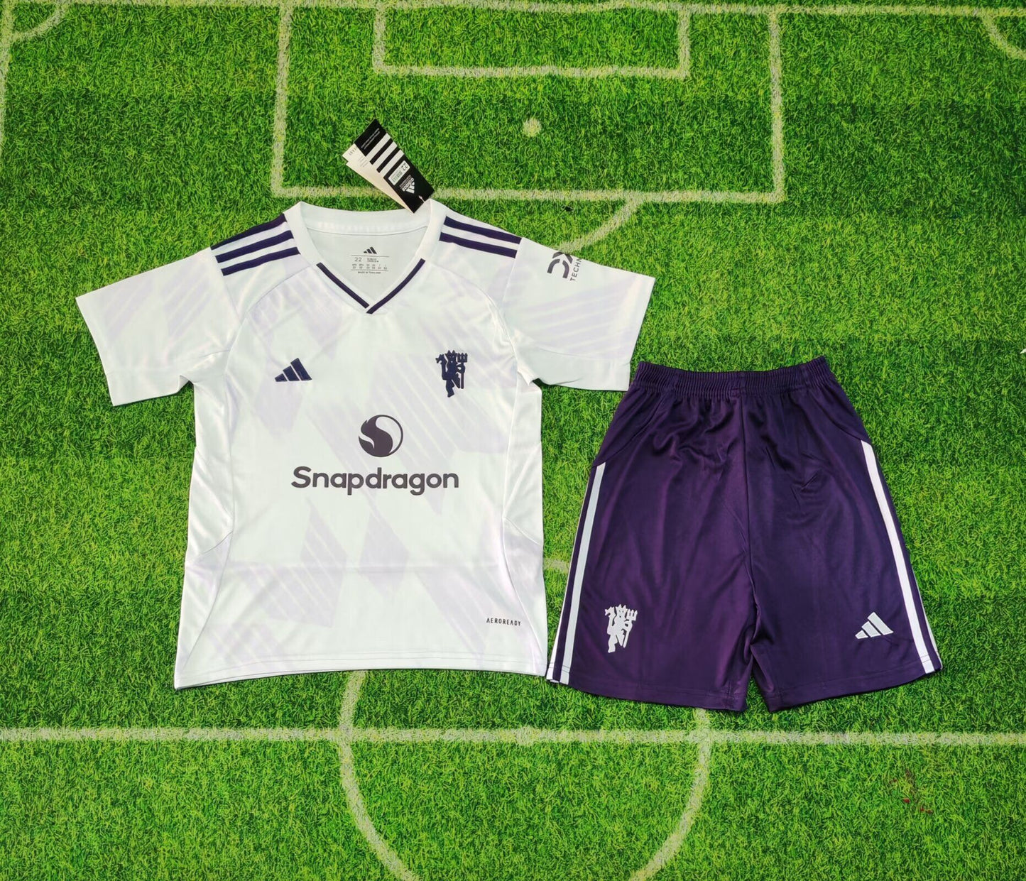 Equipacion Manchester United 25/26 Visitante
