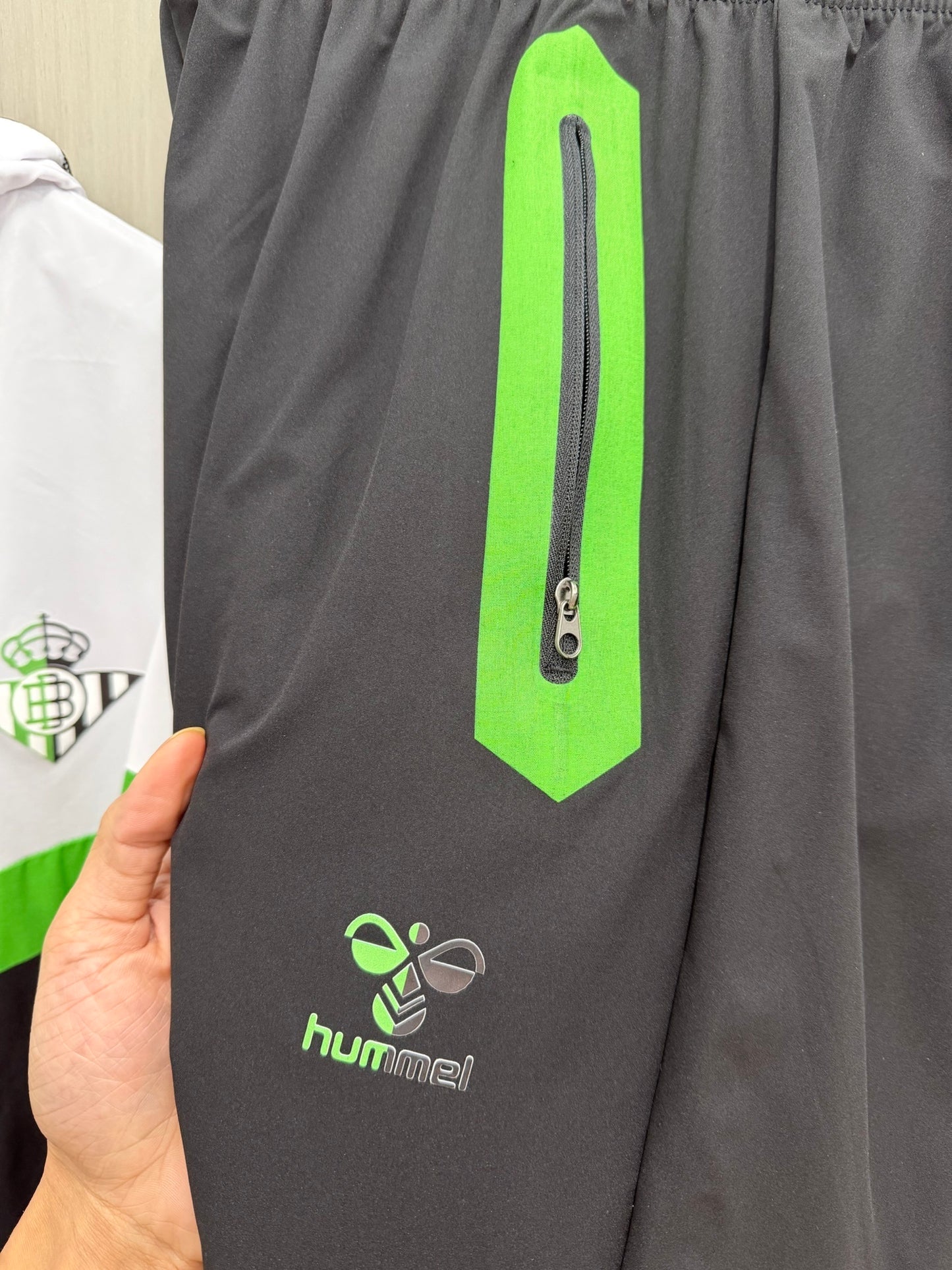 Chandal Cortavientos Betis 25/26 (solo tallas S-2XL)