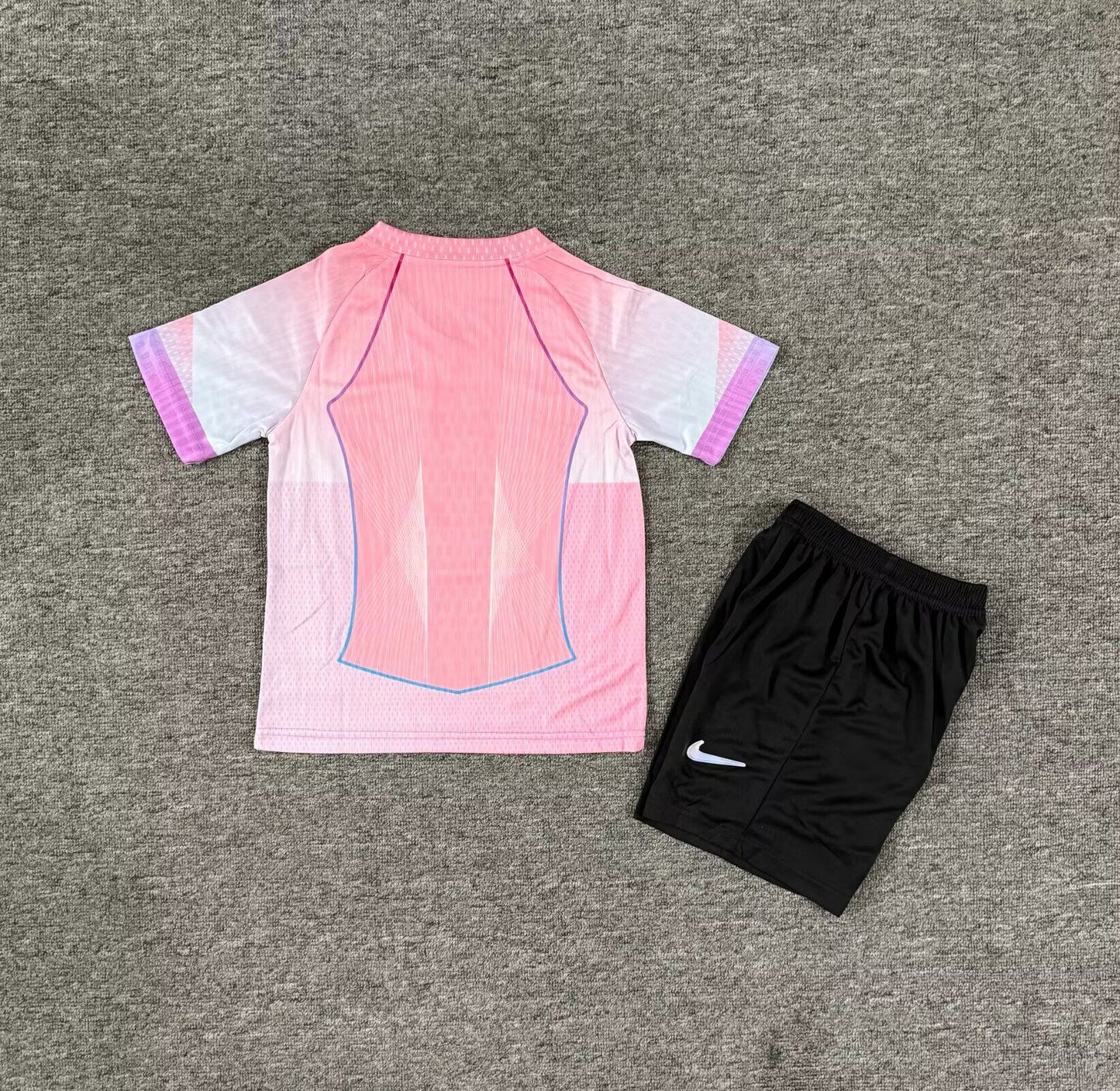 Equipacion Barcelona 25/26 especial Rosa