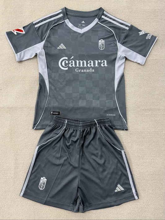 Tercera equipacion Granada 25/26 (Solo talla niños)