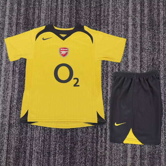 Equipacion Arsenal 2005/06 Visitante (solo talla niños)