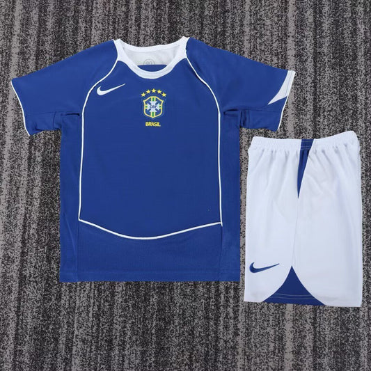 Equipacion Brasil Visitante  2004 (solo talla niños)