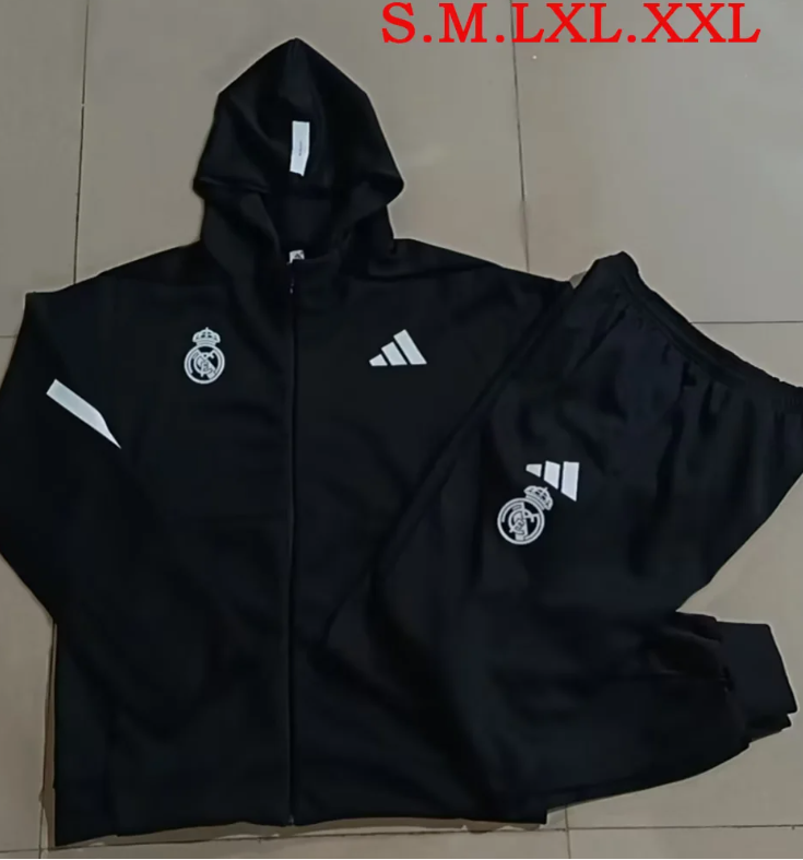 Chandal con gorro Real Madrid 25/26 (Solo tallas S-2XL)