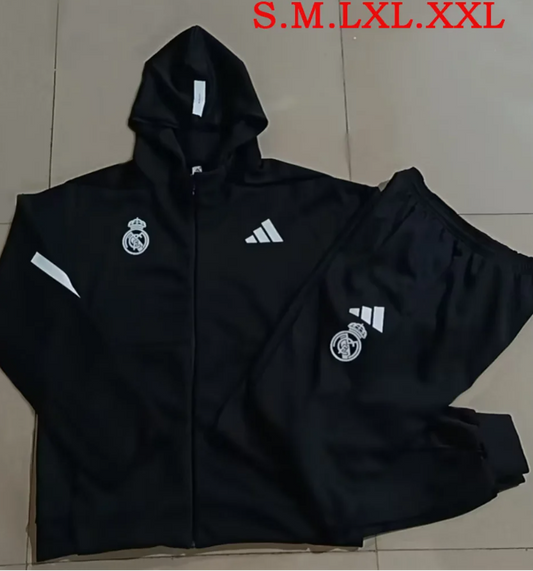 Chandal con gorro Real Madrid 25/26 (Solo tallas S-2XL)