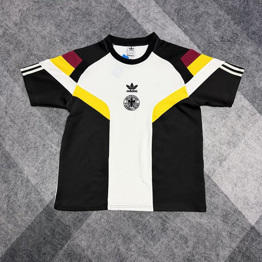 Jersey de manga corta estilo original de Alemania (tallas S-3XL)