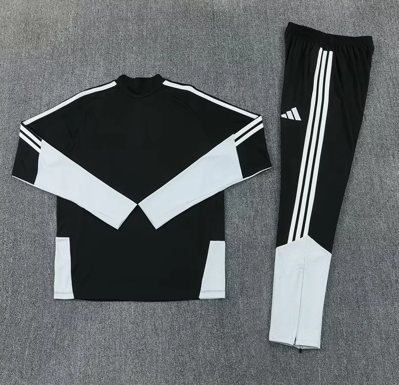 Chandal de entrenamiento España 2026 negro con blanco (tallas adultos y niños)
