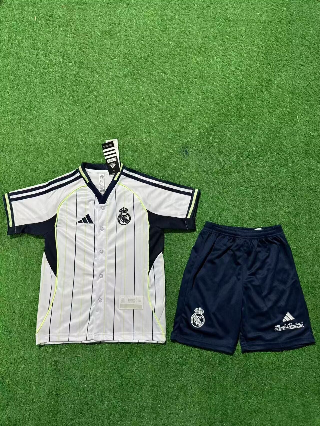 Equipacion NIÑO Especial Beisbol Real Madrid 2025