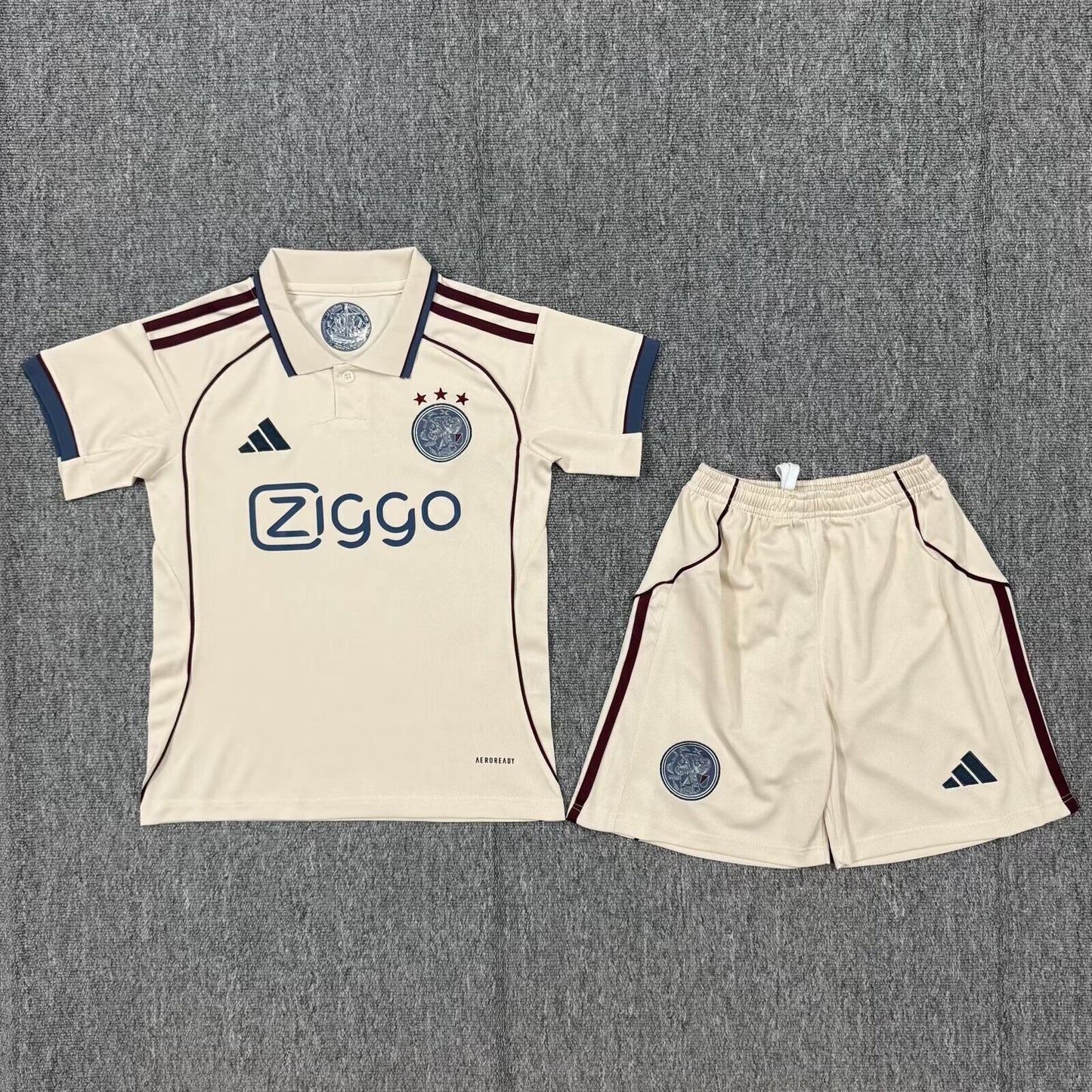 Tercera equipacion Ajax 25/26