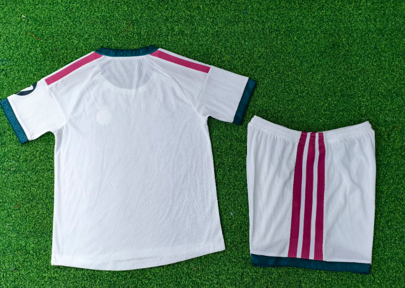 Equipacion Real Madrid 26/27 Local (tallas adultos y niños)