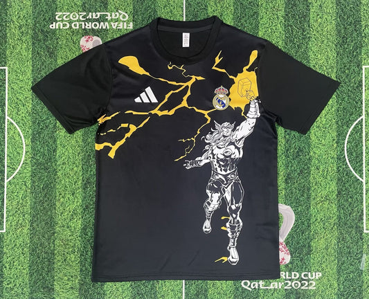 Camiseta Real Madrid especial Marvel
