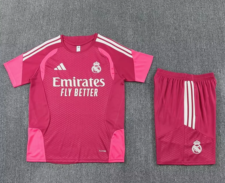 Equipacion de entrenamiento Real Madrid 26-27 rosa (tallas S-XXL)