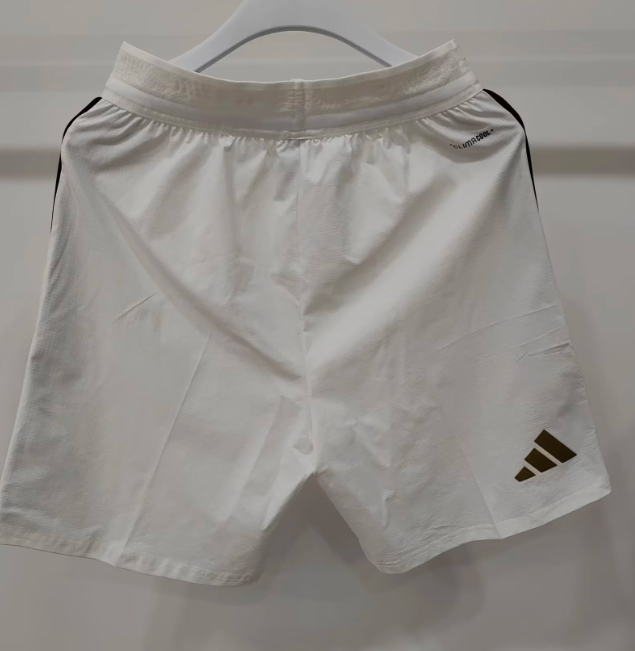 Pantalon corto Juventus 26-27 Local (tallas S-XXL)