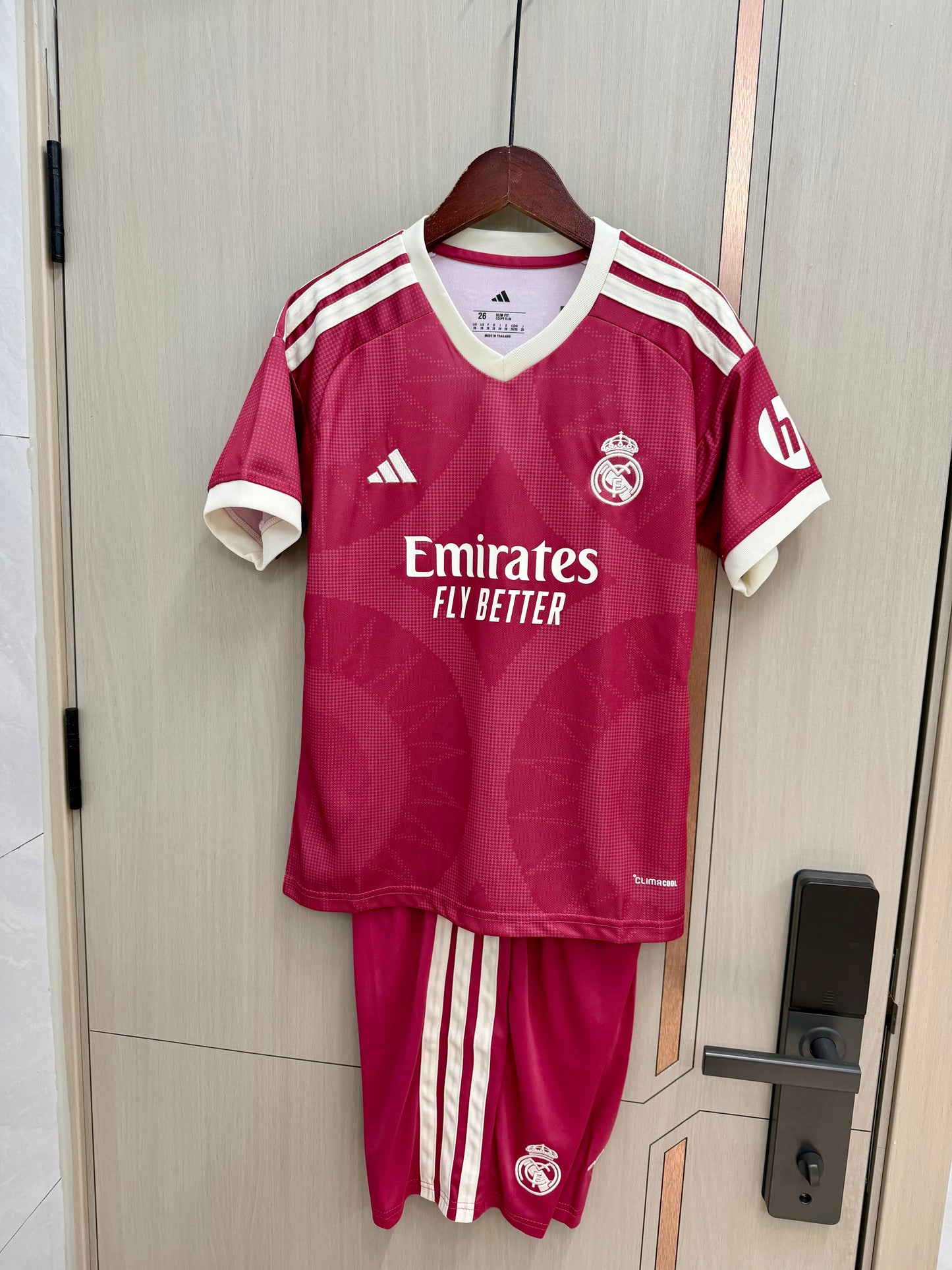 Tercera equipacion Real Madrid 26/27 (tallas adultos y niños)